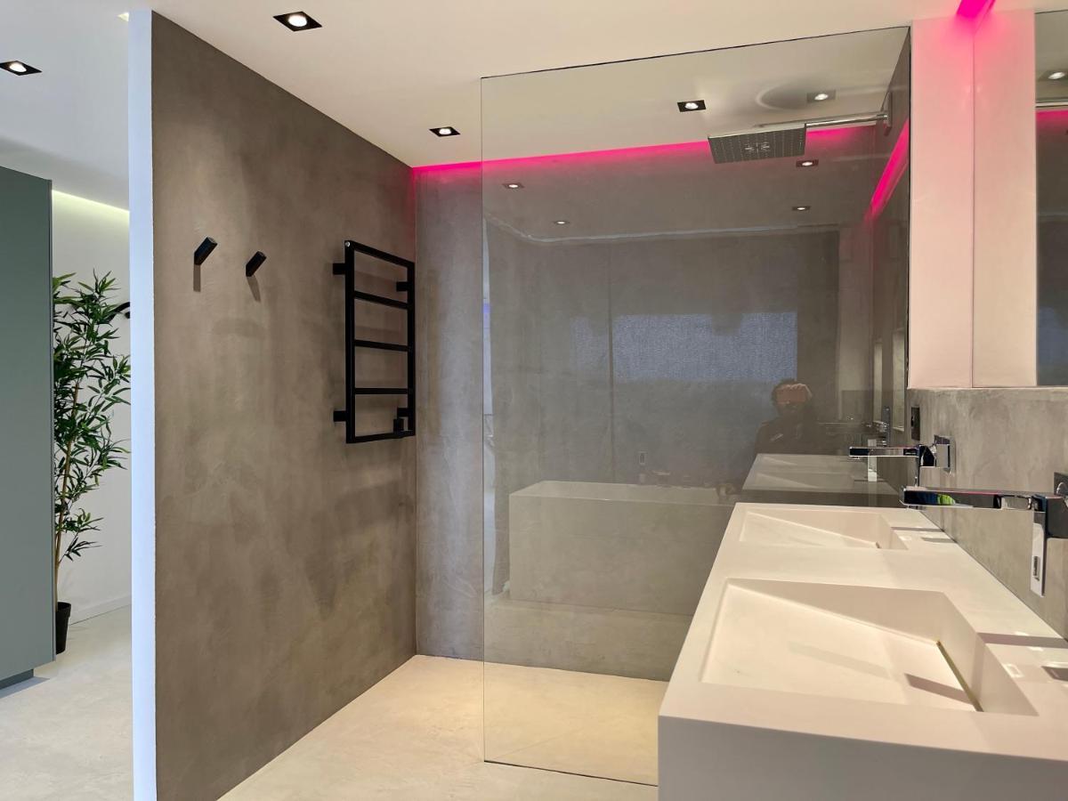 Appartement Neuf Climatise - Vue Mer Saint-Tropez - 50M Plage Et Port - Piscine Gassin Exterior foto